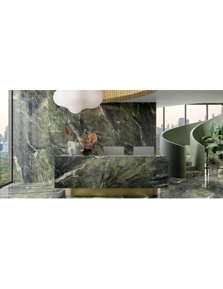 Gres porcellanato effetto marmo verde Fantastic Green | Rak Ceramics